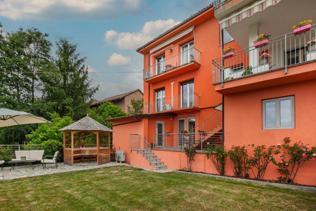 Casa Rafanelli – Monforte d’Alba